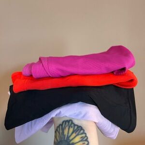 Size M workout top bundle